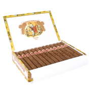 Romeo y Julieta Petit Coronas